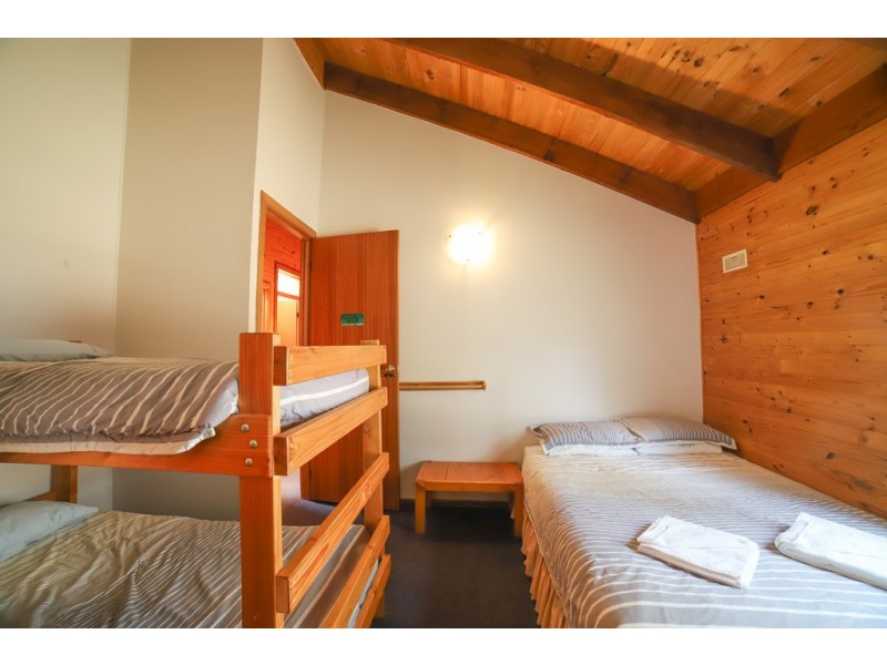 43 Kiewa Valley Highway, Tawonga South VIC 3698