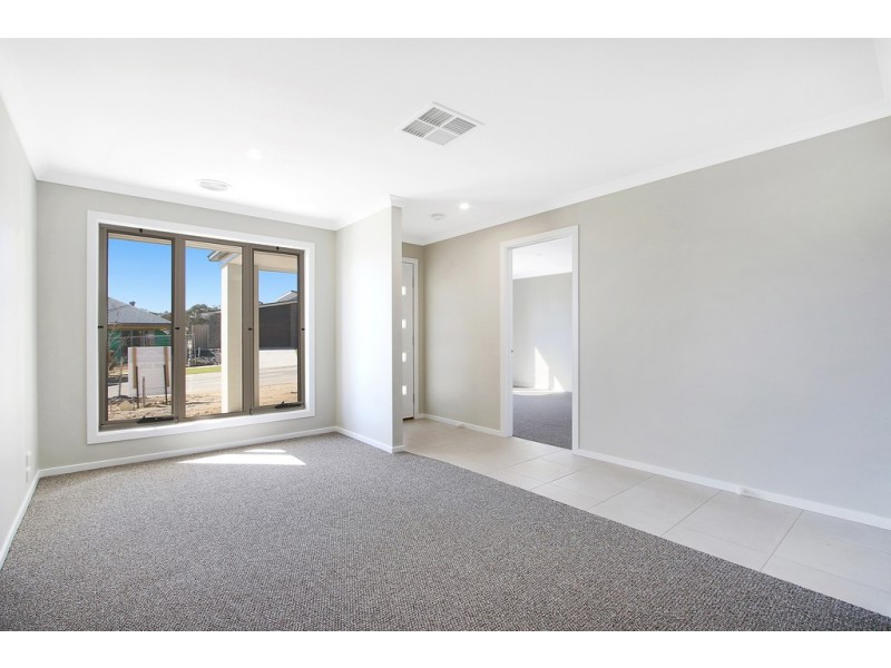 11 Throssell Crescent, Wodonga VIC 3690