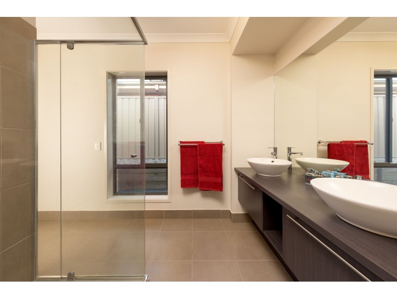 9 Maygar Avenue, Wodonga VIC 3690