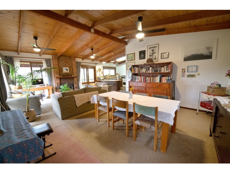 26 Coolumbooka Avenue, Tawonga South VIC 3698