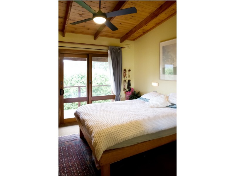 26 Coolumbooka Avenue, Tawonga South VIC 3698