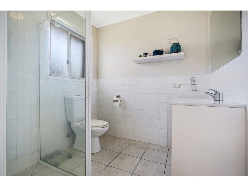 2/2 Gayview Drive, Wodonga VIC 3690