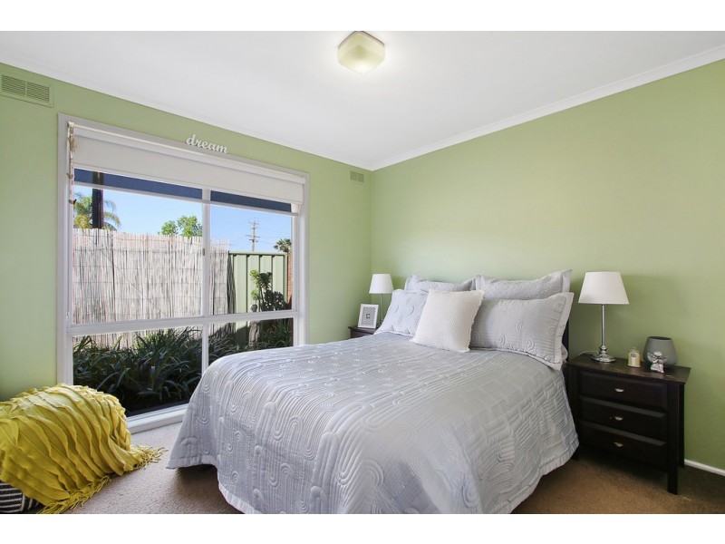 2/2 Gayview Drive, Wodonga VIC 3690