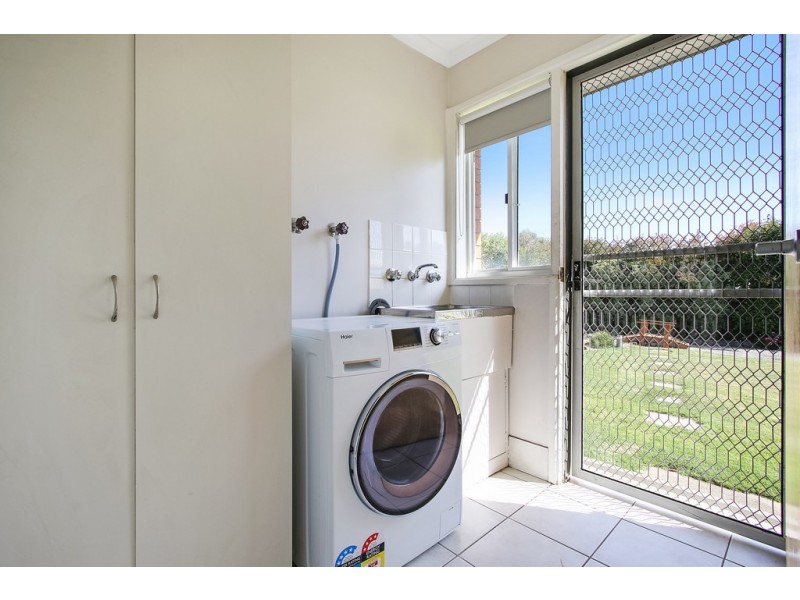 2/2 Gayview Drive, Wodonga VIC 3690