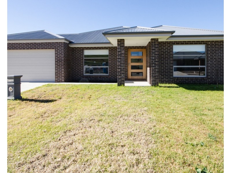 24 Strickland Street, Wodonga VIC 3690