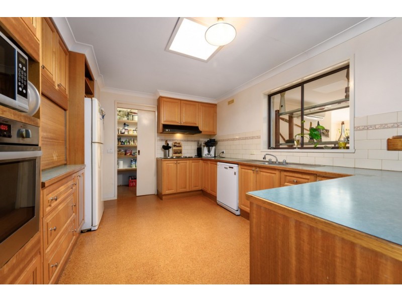 39 Barton Drive, Baranduda VIC 3691