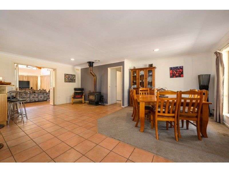 39 Barton Drive, Baranduda VIC 3691