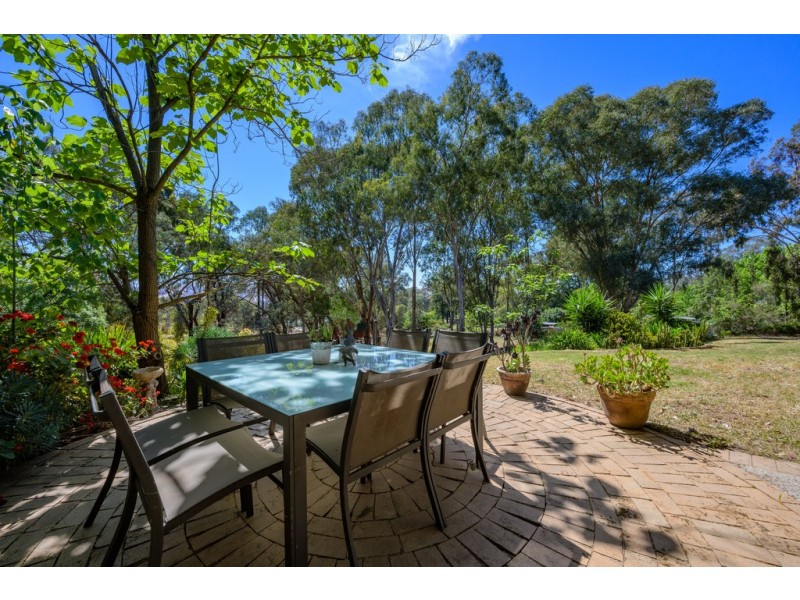 39 Barton Drive, Baranduda VIC 3691