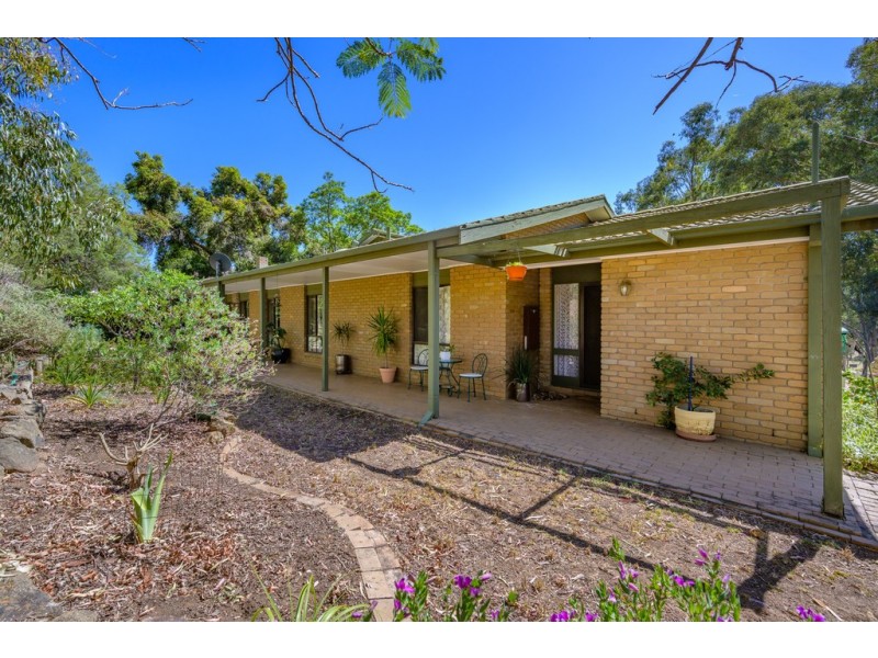 39 Barton Drive, Baranduda VIC 3691