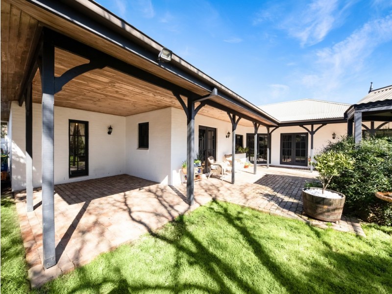 14 Dominic Drive, Wodonga VIC 3690