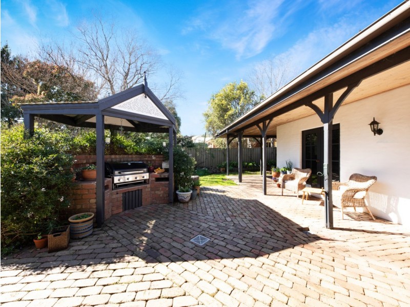 14 Dominic Drive, Wodonga VIC 3690