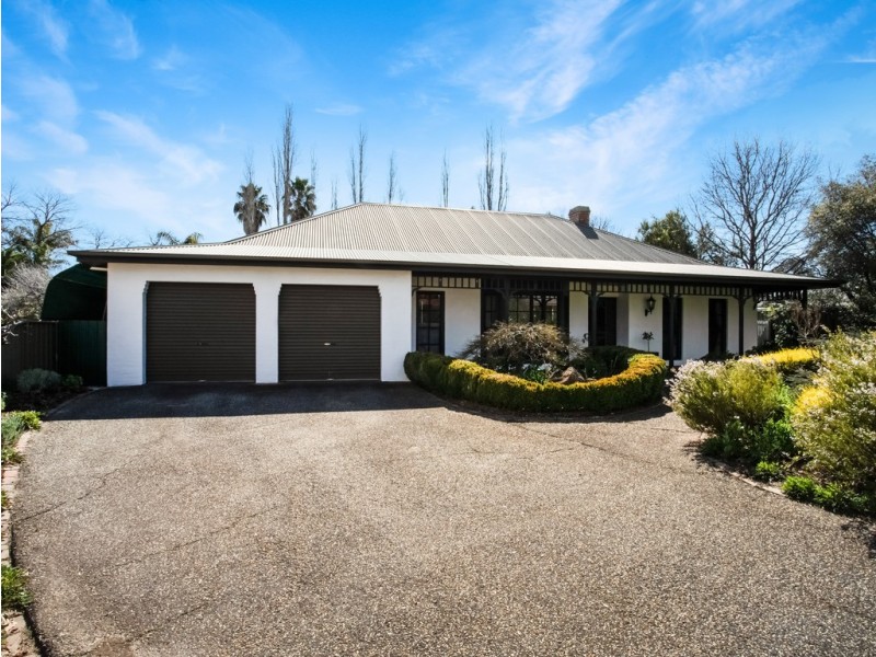 14 Dominic Drive, Wodonga VIC 3690