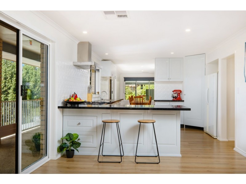 259 Vickers Road, Lavington NSW 2641