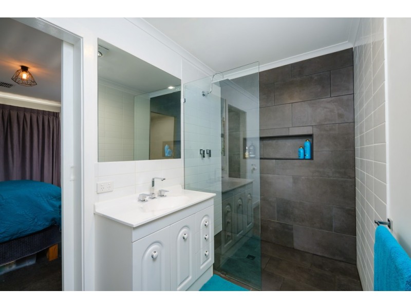 259 Vickers Road, Lavington NSW 2641