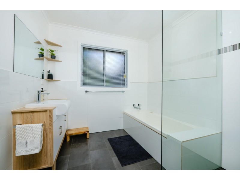 259 Vickers Road, Lavington NSW 2641