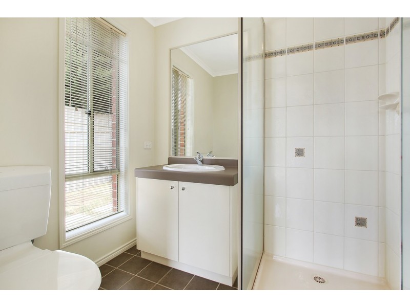 7 Prestwick Place, Wodonga VIC 3690