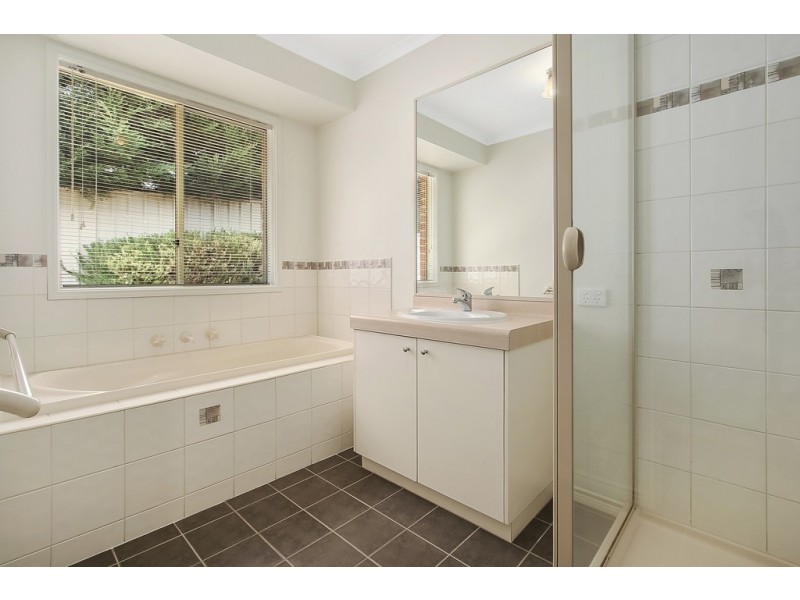 7 Prestwick Place, Wodonga VIC 3690