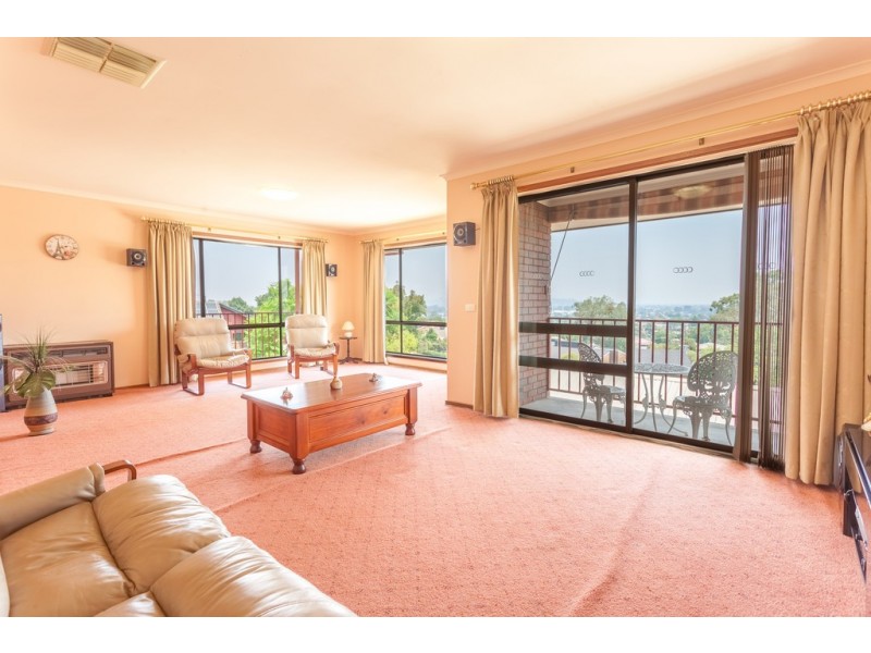 405 Carlma Crescent, Lavington NSW 2641