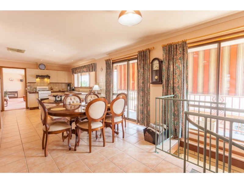 405 Carlma Crescent, Lavington NSW 2641