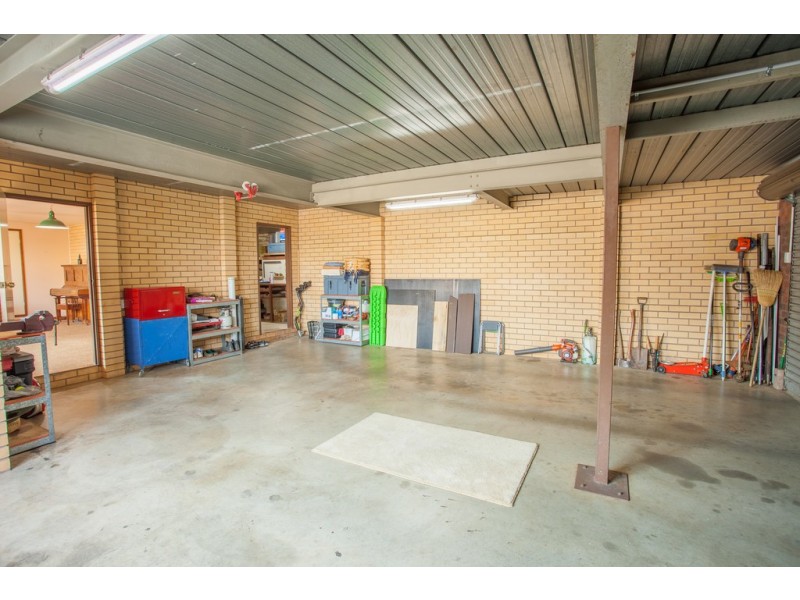 405 Carlma Crescent, Lavington NSW 2641