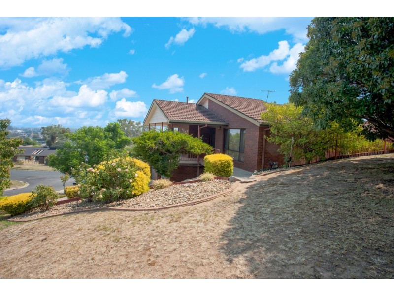 405 Carlma Crescent, Lavington NSW 2641