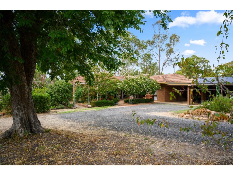 27-31 Lone Pine Avenue, Corowa NSW 2646