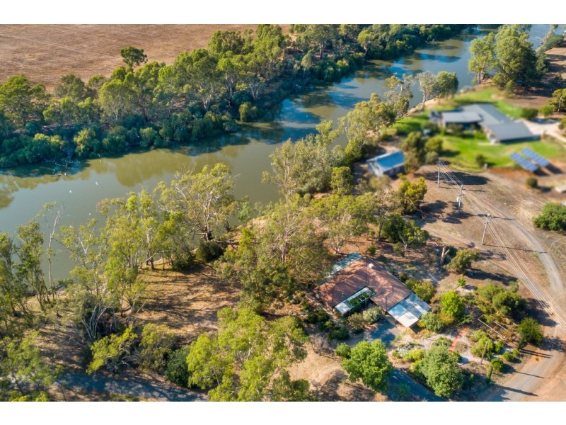 27-31 Lone Pine Avenue, Corowa NSW 2646