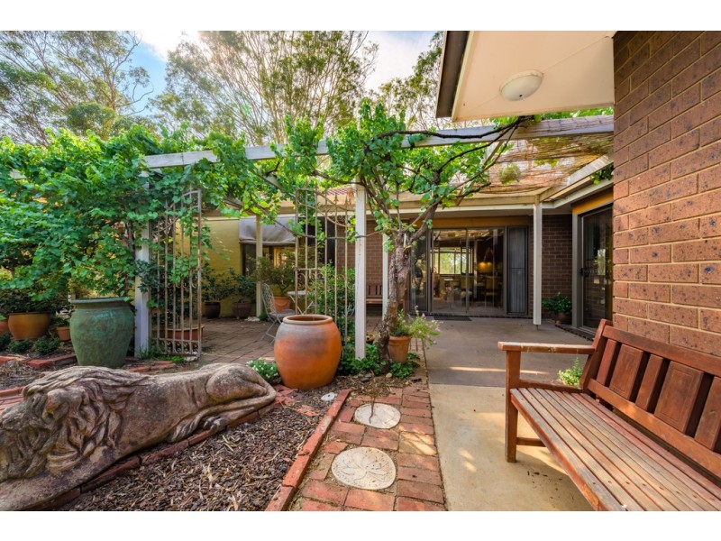 27-31 Lone Pine Avenue, Corowa NSW 2646