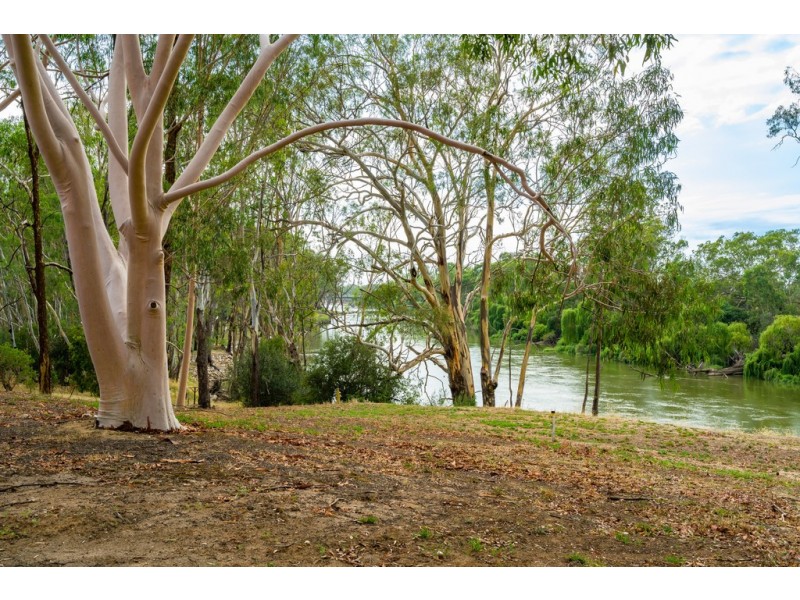 27-31 Lone Pine Avenue, Corowa NSW 2646