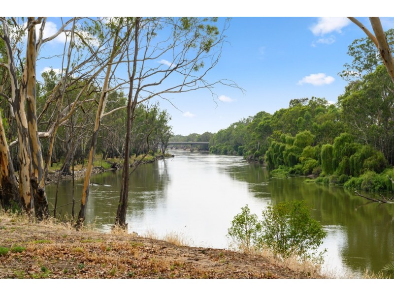 27-31 Lone Pine Avenue, Corowa NSW 2646