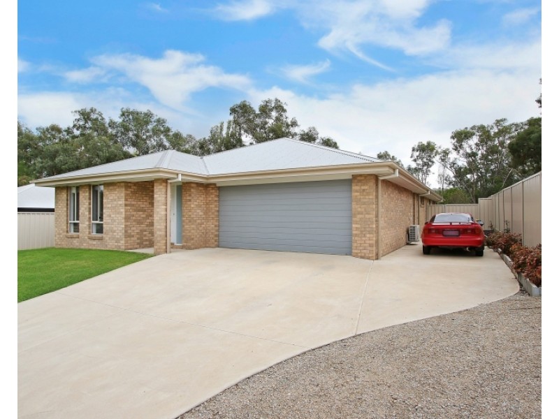 24A and 24B Bevington Bend, Lavington NSW 2641