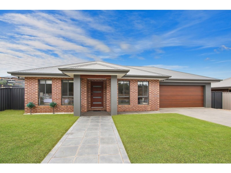 89 Smiggins Drive, Thurgoona NSW 2640