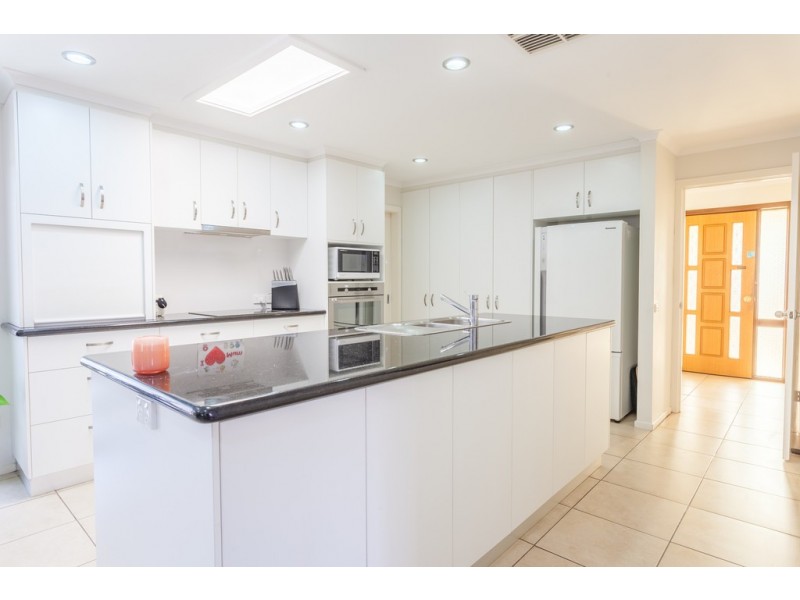 22 Fleming Drive, Corowa NSW 2646