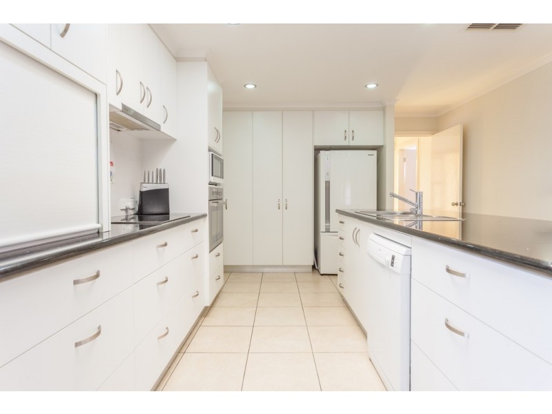 22 Fleming Drive, Corowa NSW 2646