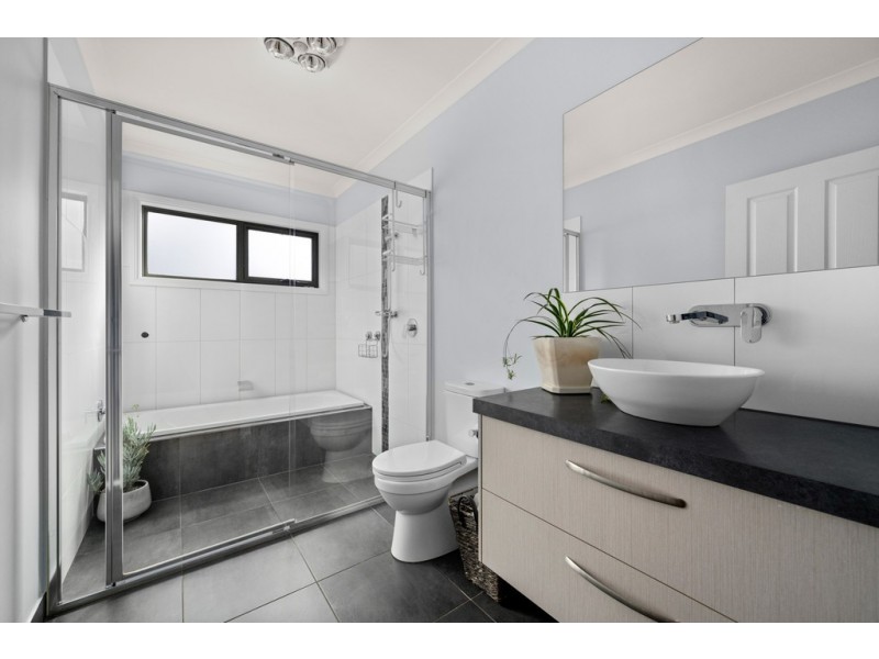 12 Charles Street, Tawonga VIC 3697