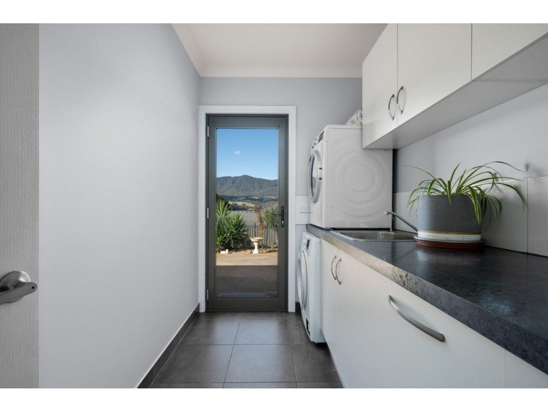 12 Charles Street, Tawonga VIC 3697