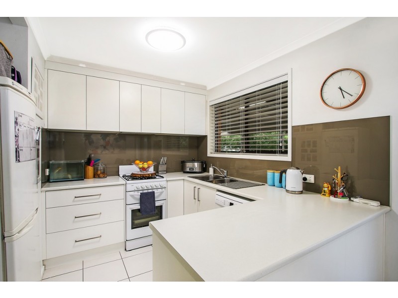 19 Billy Hughes Court, West Wodonga VIC 3690