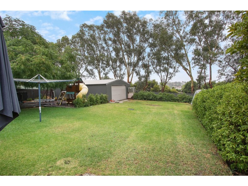 19 Billy Hughes Court, West Wodonga VIC 3690