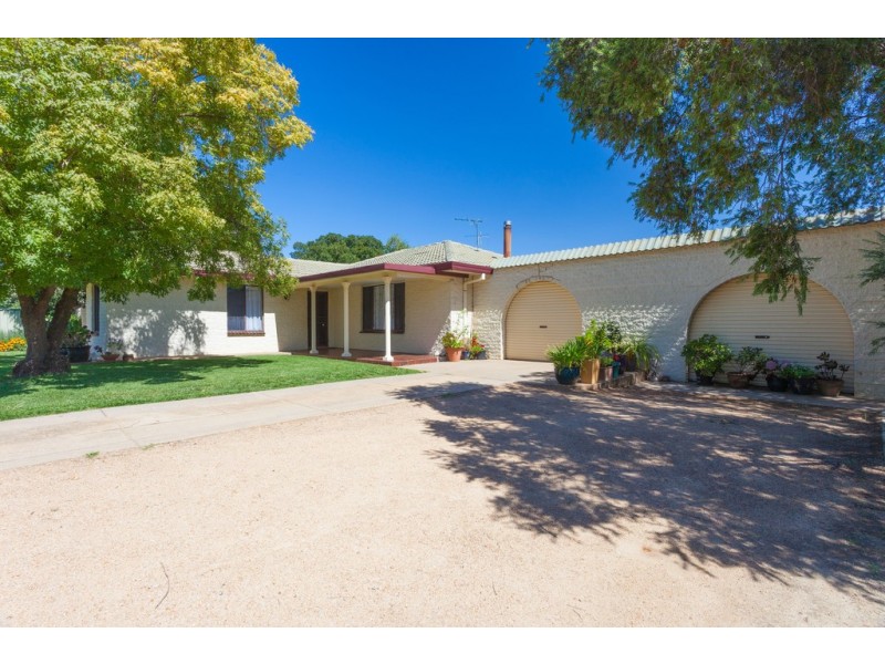 51 Vera Street, Corowa NSW 2646