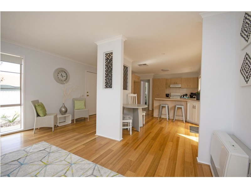 1/16 Kyle Court, Wodonga VIC 3690