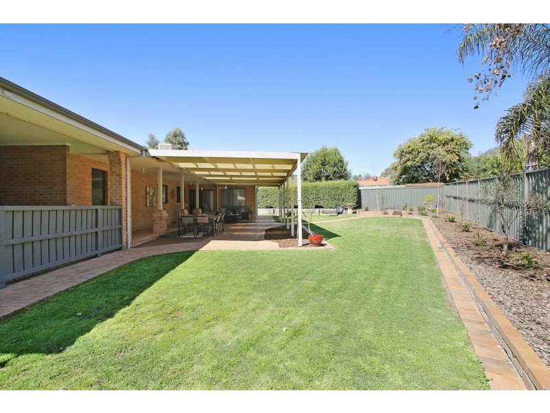 3 Stenzel Crescent, Baranduda VIC 3691