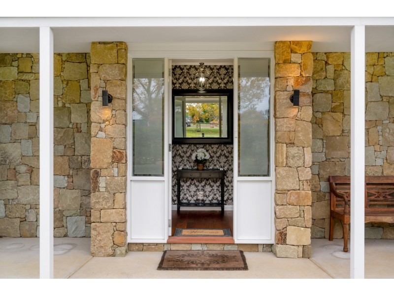 33 Hillandale Court, Bonegilla VIC 3691