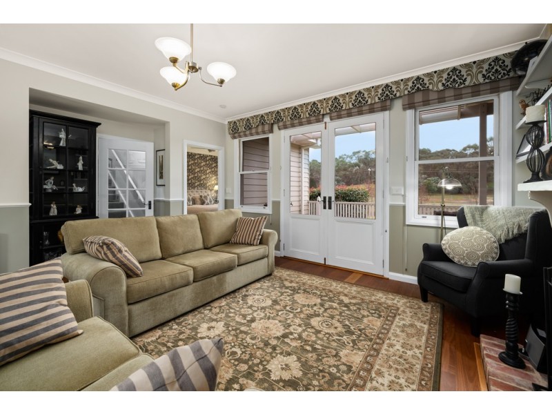 33 Hillandale Court, Bonegilla VIC 3691