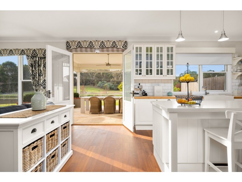 33 Hillandale Court, Bonegilla VIC 3691