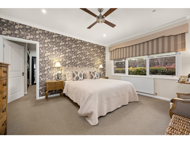 33 Hillandale Court, Bonegilla VIC 3691