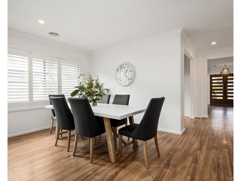 13 Kestrel Circuit, Wodonga VIC 3690