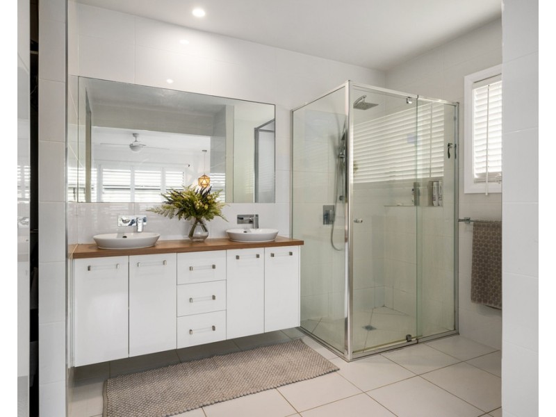 13 Kestrel Circuit, Wodonga VIC 3690