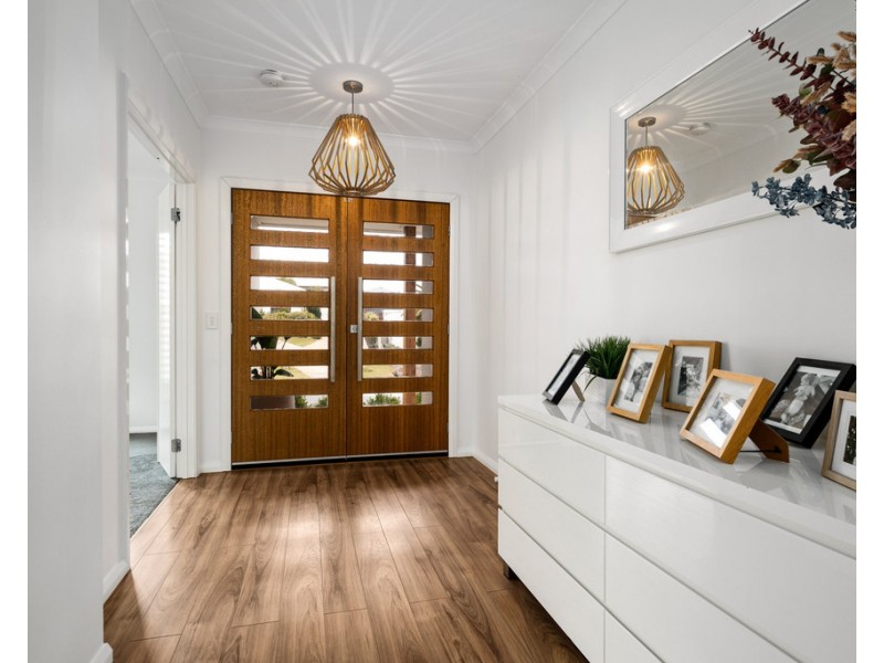 13 Kestrel Circuit, Wodonga VIC 3690