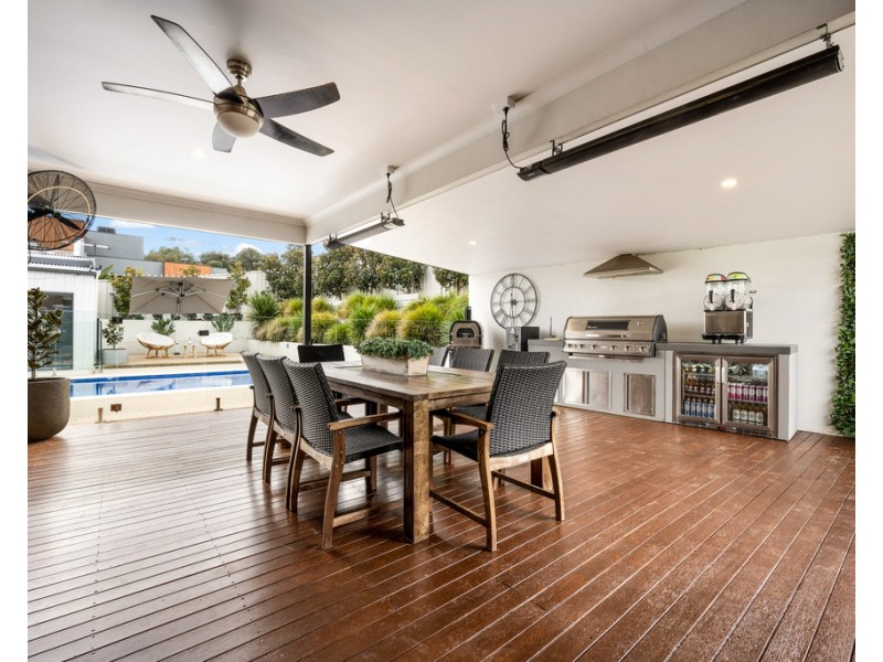 13 Kestrel Circuit, Wodonga VIC 3690