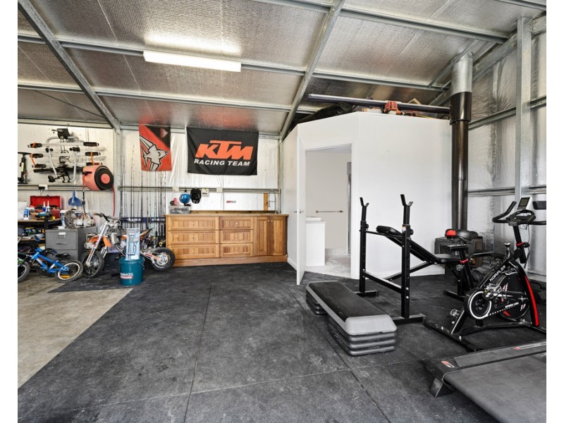 13 Kestrel Circuit, Wodonga VIC 3690